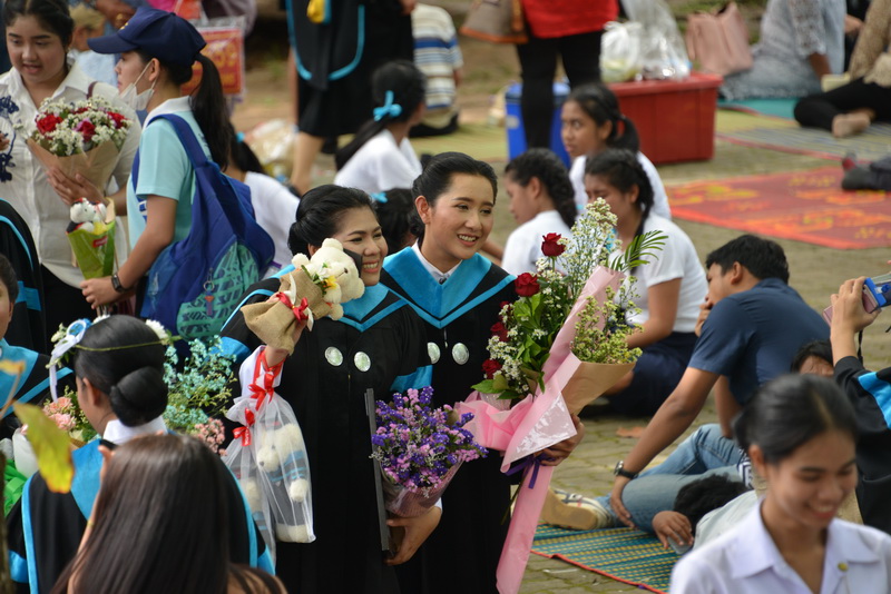 บรรยากาศการซ้อมรับพระราชทานปริญญาบัตรมหาวิทยาลัยราชภัฏสุราษฎร์ธานี วันที่ 9 พฤศจิกายน 2560