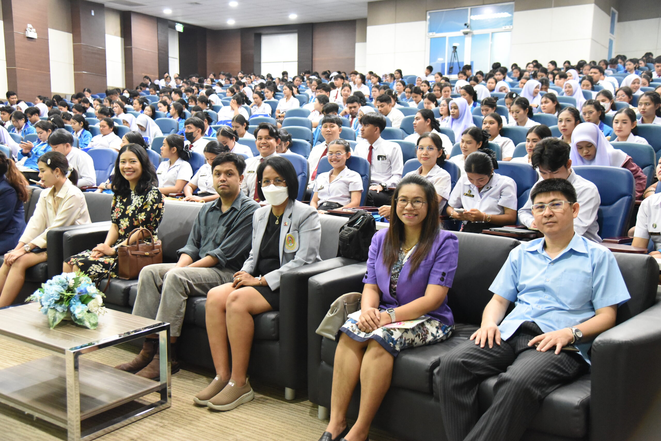 กิจกรรมการสะท้อนและการแลกเปลี่ยนเรียนรู้ประสบการณ์การฝึกประสบการณ์วิชาชีพครู (มัชฌิมนิเทศ) กิจกรรมการสะท้อนและการแลกเปลี่ยนเรียนรู้ประสบการณ์การฝึกประสบการณ์วิชาชีพครู (มัชฌิมนิเทศ)