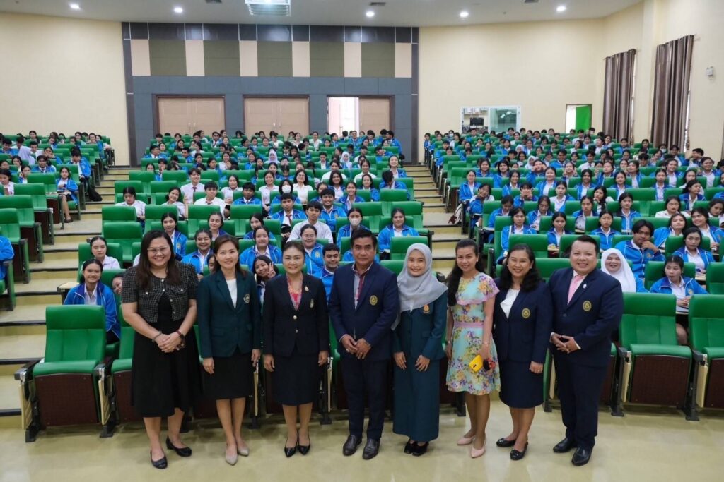 ณ ห้องประชุมวิทยพัฒน์ คณะวิทยาศาสตร์และเทคโนโลยี